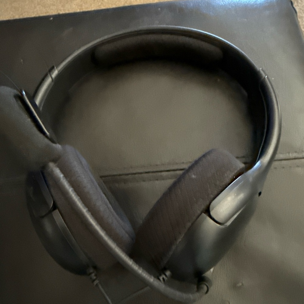 Nintendo switch Black Over-Ear Wired Headphones with Boom Mic